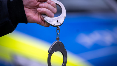 Mann zündet eigene Wohnung in Bad Homburg an