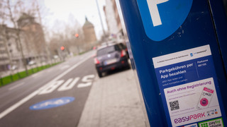 "Quishing" in Mannheim: Stadt warnt vor Betrugsmasche beim Handyparken