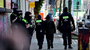 Polizei fahndet weiter nach flüchtigen RAF-Terroristen