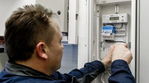 Elektriker-Notdienst verlangt fürs Umlegen eines Schalters in München 620,90 Euro