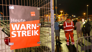 Warnstreik am Hamburger Hafen angelaufen