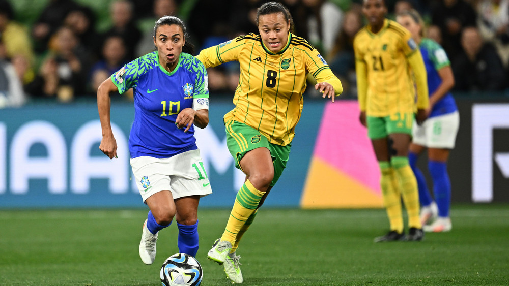 Die sechsmalige Weltfußballerin Marta hatte schon im Vorhinein angekündigt, dass diese WM ihre Letzte sein wird. Jetzt ist sie schon nach der Vorrunde vorbei.