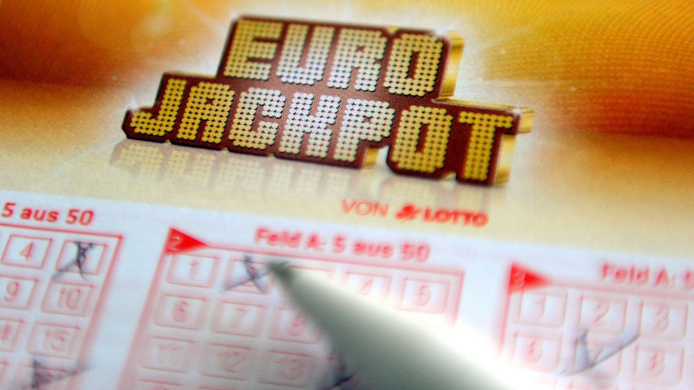 Tipper aus Hessen knackt den Eurojackpot und ist nun um rund 30,5 Millionen Euro reicher