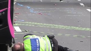 Tödlicher Unfall auf der A3: Motorradfahrer von Bus überrollt