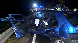 Vier Verletzte bei Unfall auf B45 - Strecke voll gesperrt