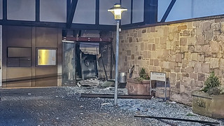 Geldautomat in Poppenhausen gesprengt: Täter auf der Flucht