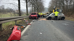 Frontalcrash bei Sontra: 24-jähriger Autofahrer kommt ums Leben