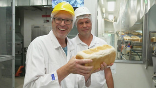 Drei Tage in der Mega-Backfabrik: Wie viel Handwerk steckt im Brot?