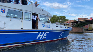 Matrose stürzt in Mainz-Mombach in den Rhein und stirbt