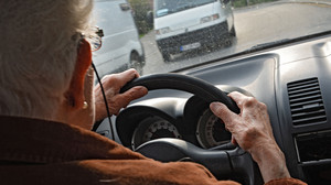 Führerschein: Regelmäßige Prüfungen ab 70?