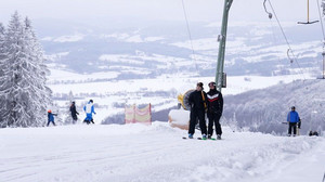 Winterchaos wird zum Freizeitspaß: Osthessen stürmt die Pisten