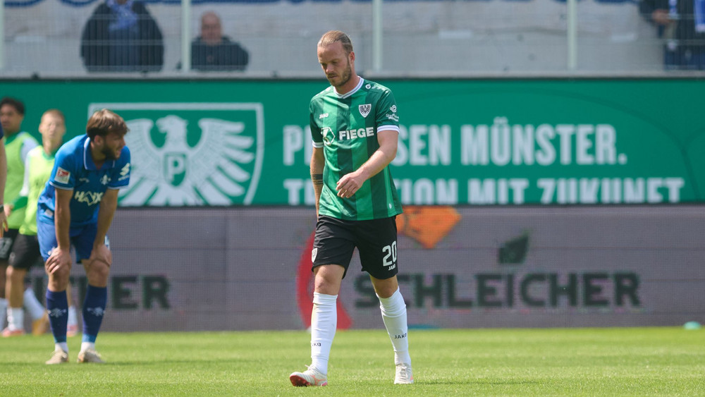 Preußen Münster - Darmstadt 98: Kapitän Jorrit Hendrix steigt mit Preußen Münster ab.