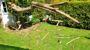 Basteln mit Urlaubsmitbringseln: Windspiel aus Holz