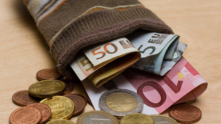 Tagesgeld, Festgeld, ETFs im Vergleich: Was für dich richtig ist