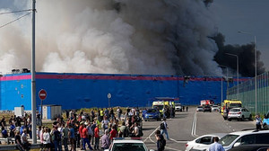 Lagerhaus nahe St. Petersburg brennt: Kyjiw nimmt Ozon-Standorte ins Visier