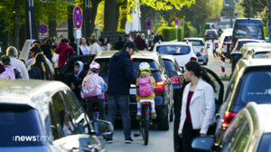 Elterntaxis werden zum Sicherheitsrisiko