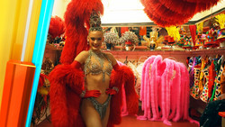 So hart ist der Alltag im Moulin Rouge