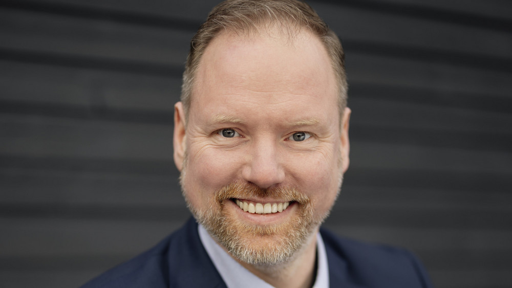Gelnhausens Bürgermeister Christian Litzinger wehrt sich juristisch gegen einen Medienbericht. 