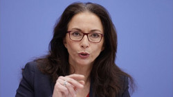 DGB-Chefin entsetzt über Regierung: "An Absurdität nicht zu übertreffen"