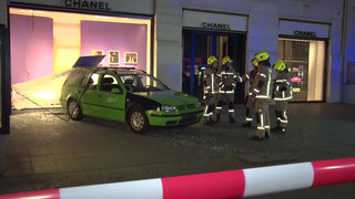Mit Autos in Luxus-Läden gerast: Einbrecher in Frankfurt vor Gericht