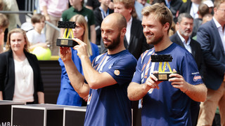 Tennis: Frankfurter Pütz gewinnt mit Krawietz in Hamburg
