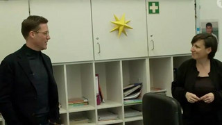 Treibhauseffekt? Hagel verheddert sich bei Schulbesuch