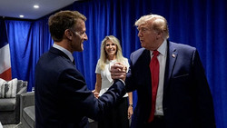 Emmanuel Macron berät mit Donald Trump über Ölpreissprung und Krieg in der Ukraine