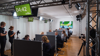 Speed-Dating zur Landtagswahl: Hessen befragen Politiker