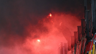 Eintracht-Vizepräsident Von Loefen verteidigt Einsatz von Pyrotechnik