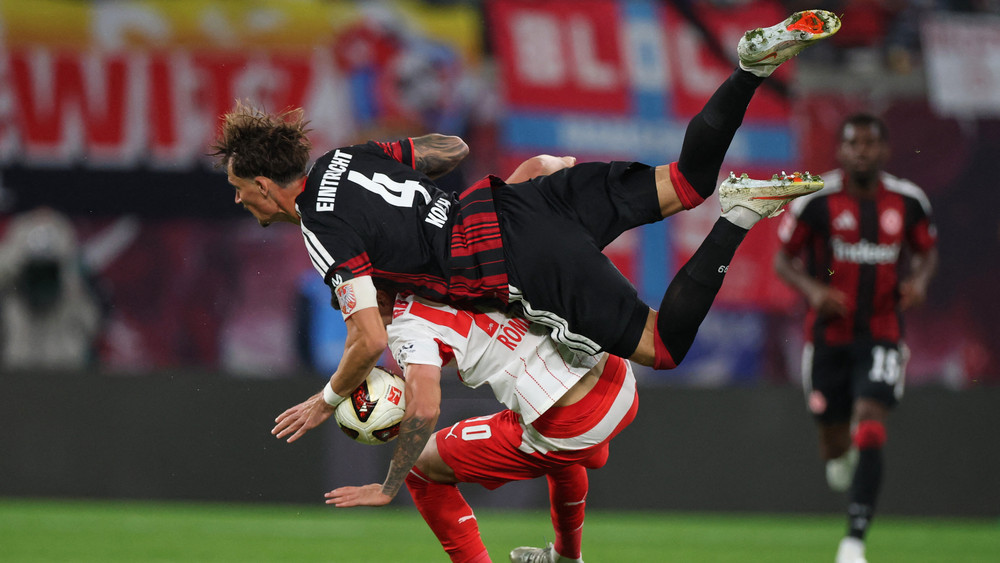 Ein gebrauchter Abend für die Frankfurter Abwehr und für Eintracht-Kapitän Robin Koch. 