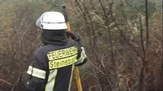 Waldbrand im Westerwald: Einsatzkräfte weiter vor Ort