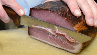 Rhöner Schinken- und Destillationsmarkt am Sonntag in Rasdorf