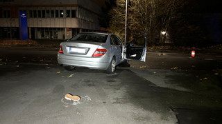 Mann wird in Kassel von eigenem Auto überrollt und schwer verletzt