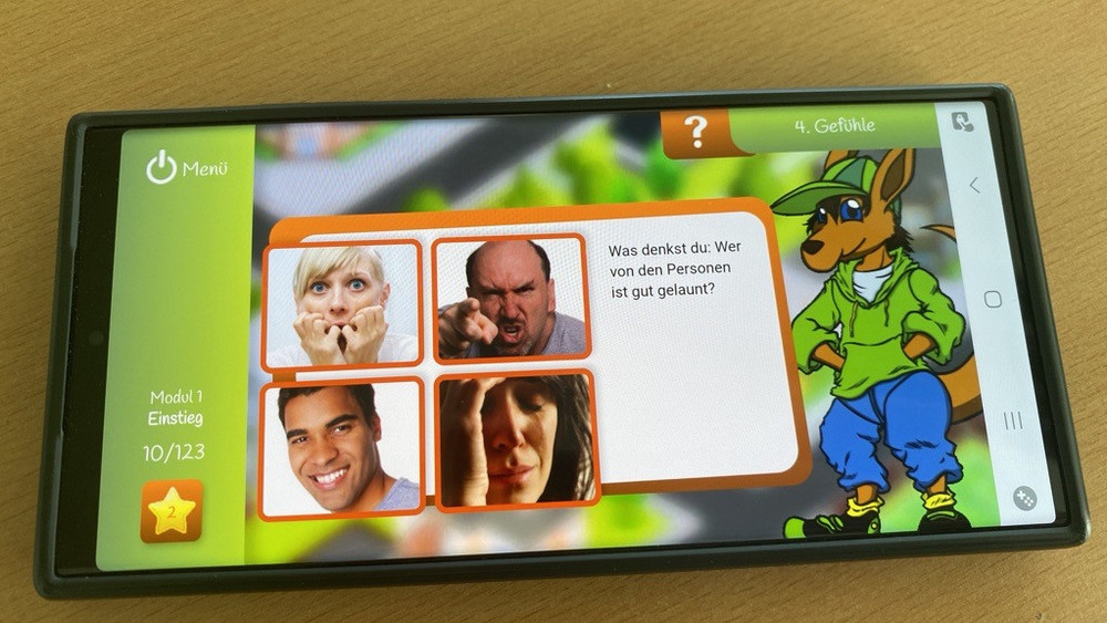 Die App erklärt Kindern spielerisch, wie sie mit Gefahren umgehen sollten.