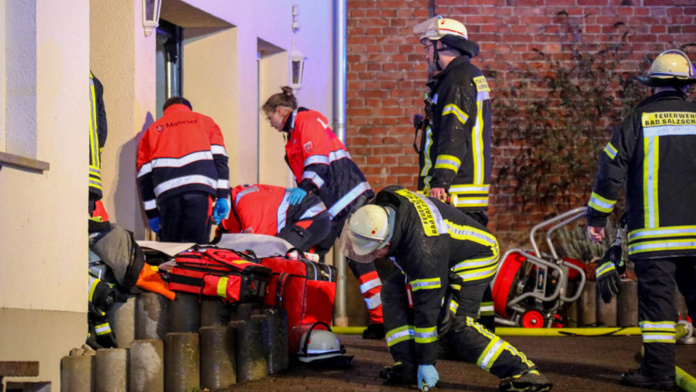 Bei einem Feuer in einer Doppelhaushälfte in der Marienstraße in Bad Salzschlirf ist am Abend ein Mann ums Leben bekommen.