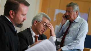 Frankfurt: Fortsetzung Feldmann-Prozess-Verteidiger wirft hin