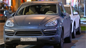 Plötzlich stehen in Russland hunderte Porsche still - und keiner weiß, warum