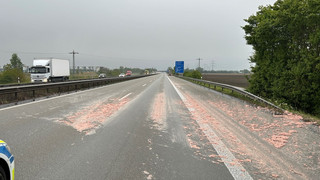 Teewurst verwandelt A61 bei Ludwigshafen in Rutschbahn