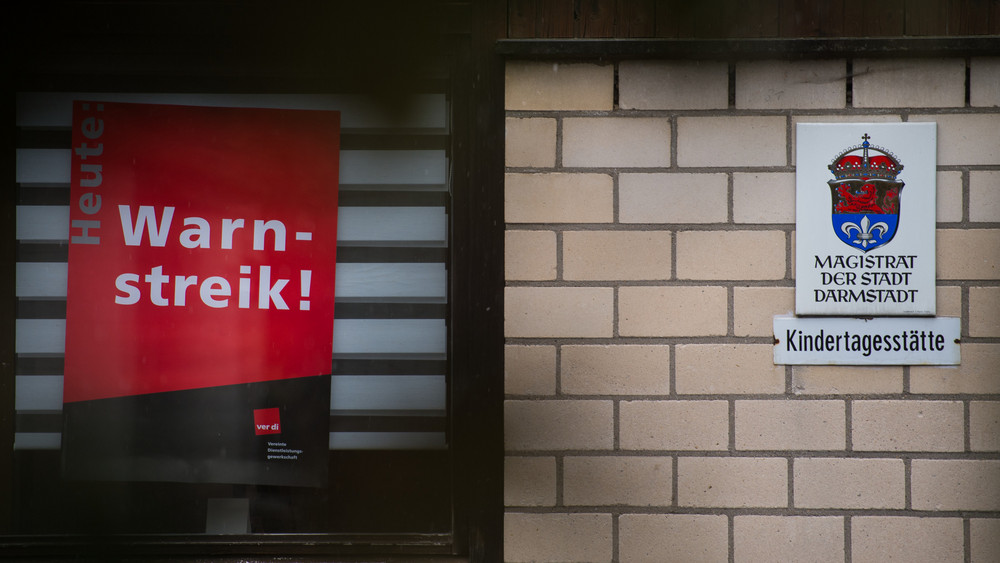 Eine Kindertagesstätte in Darmstadt wird bestreikt (Archivbild).