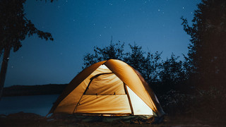 Draußen schlafen in Hessen: Ausgefallene Schlafmöglichkeiten