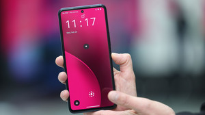Telekom bringt KI-Phone heraus - Konkurrenz geht andere Wege