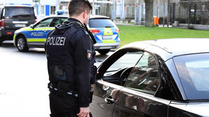 Raststätte Gräfenhausen: Polizeikontrolle im LKW-Streik