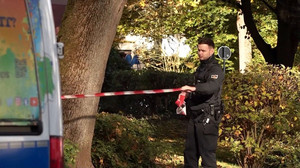 Messerangriff in Bremen: Frau stirbt, Sohn verletzt