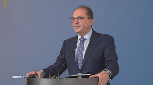 Dobrindt sagt Sozialbetrügern den Kampf an