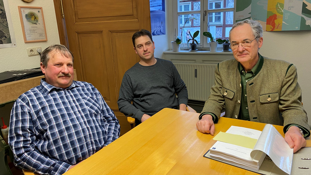Uwe Kirchner, Jochen Günther und Michael Freiherr von der Tann (von links) ärgern sich über das Gesetz zum "Grünen Band". 