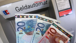 Nebelanlage stoppt Geldautomaten-Sprenger in Bad Homburg