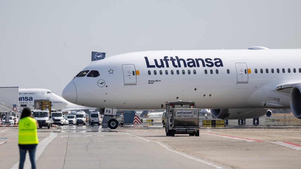 Nach Weiterflugverbot - Lufthansa entschädigt jüdische Passagiere