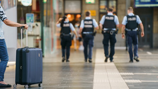 Obdachloser schlägt Restaurantbesitzer an Fuldaer Bahnhof