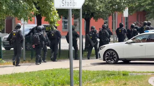 Mögliche Amoktat - Dobrindt: Schusswaffe des Täters versagte nach einem Schuss