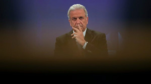 Korruptionsermittlungen: Griechenland hebt Immunität von Avramopoulos auf